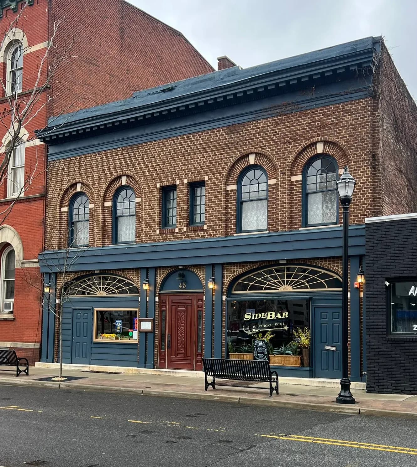 SideBar Gastropub: Hackensack's Historic Venue Serves Up Live Music and Craft Drinks